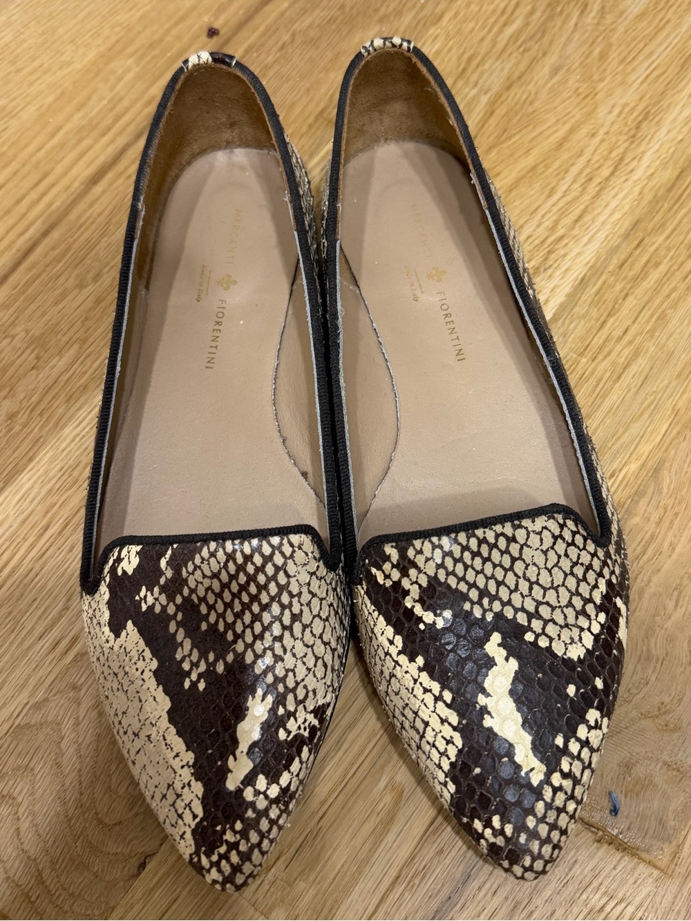 Pointed Toe Snake-Print Ballet Flats - Brown/Cream